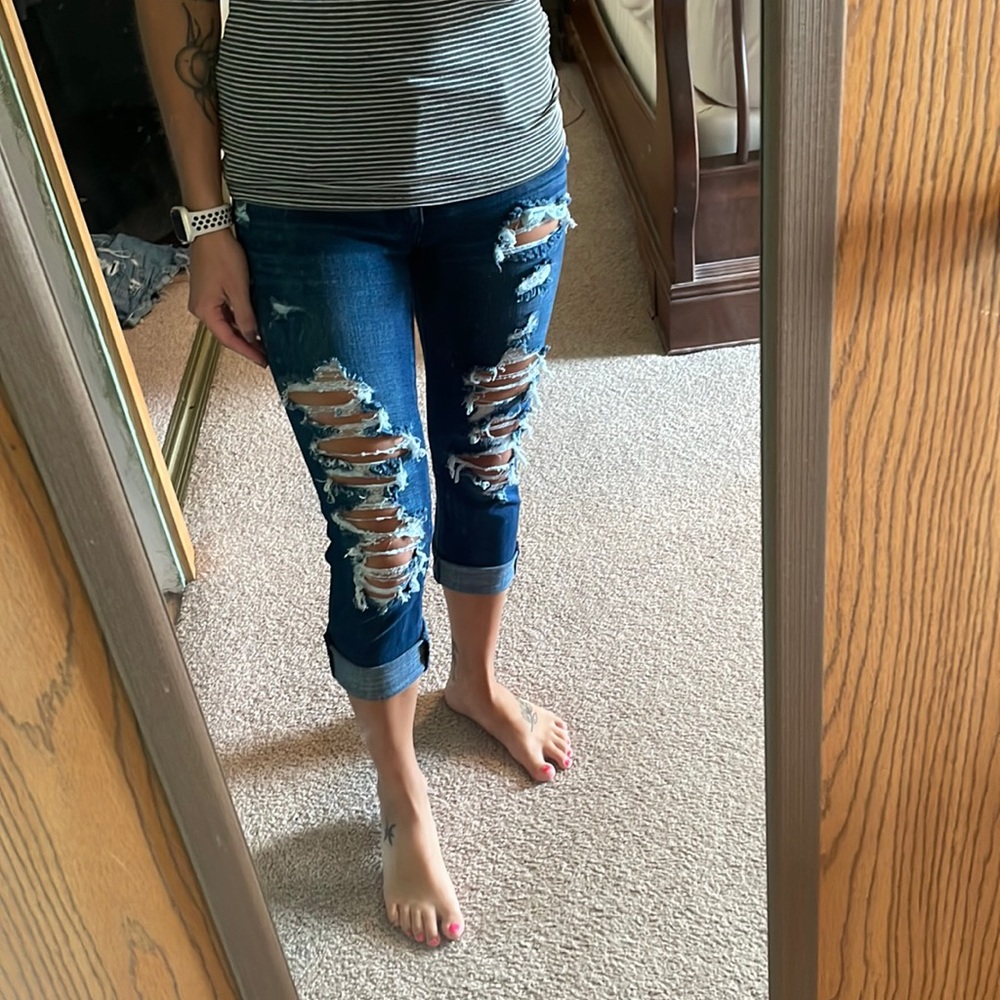 American Eagle Artist Crop Jeans (Capris)